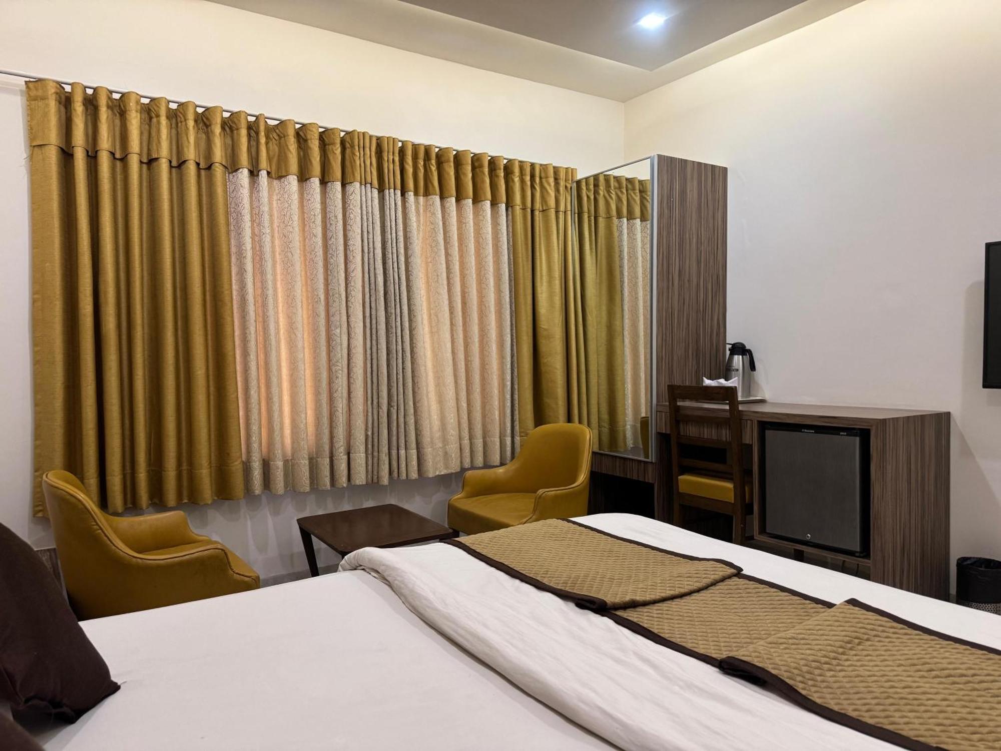 Hotel Kabir Ahmedabad Eksteriør billede