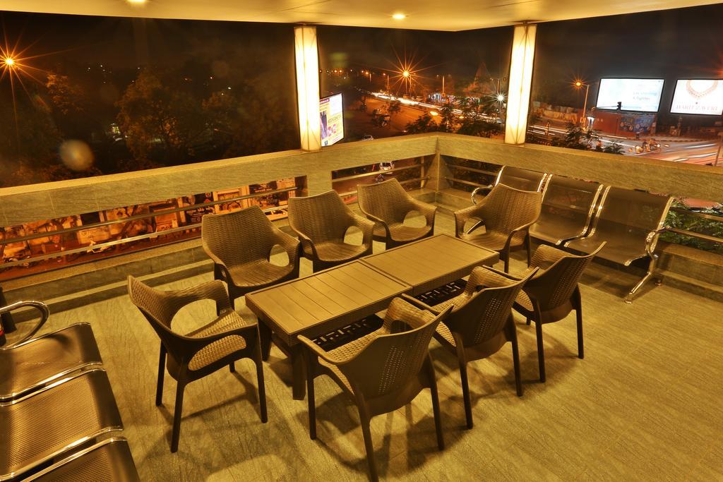 Hotel Kabir Ahmedabad Eksteriør billede